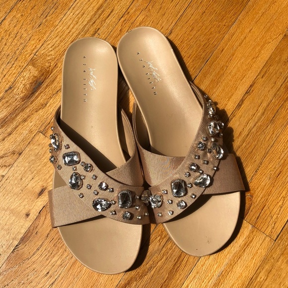 lord and taylor dress sandals